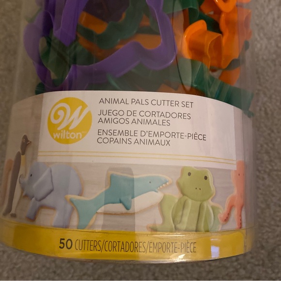 Wilton Animal Pals Cookie Cutter Set 50 Plastic New - Picture 3 of 5